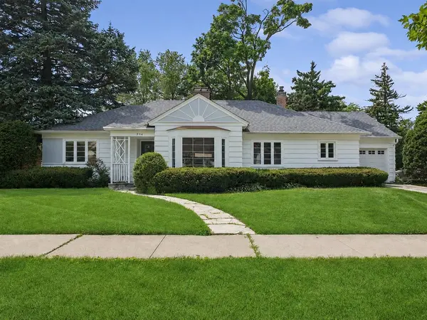 904 S 2nd AVE, Des Plaines, IL 60016