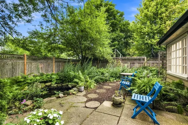 901 Cherokee RD, Wilmette, IL 60091