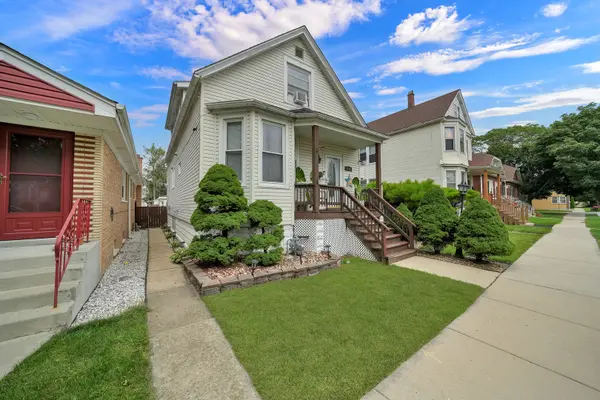 1410 Clarence AVE, Berwyn, IL 60402