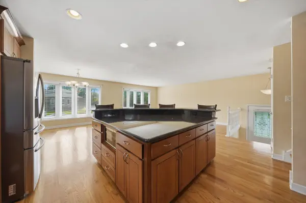 11758 S Avenue J, Chicago, IL 60617