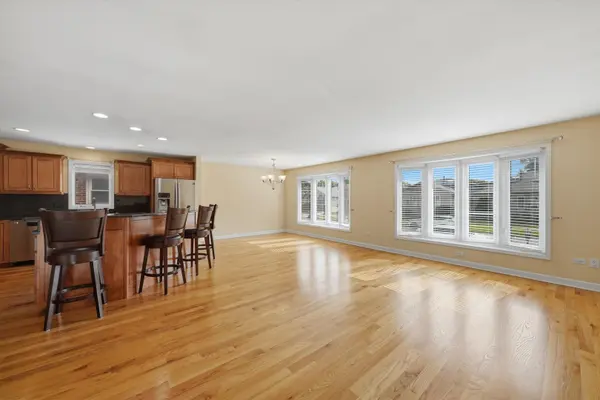 11758 S Avenue J, Chicago, IL 60617