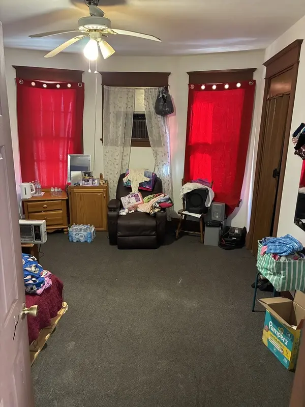 303 W Spring ST, Freeport, IL 61032