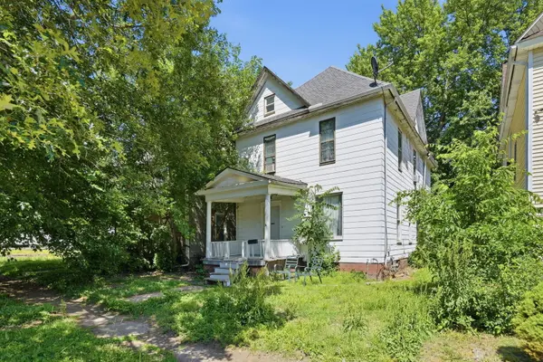 1205 14th 1/2 ST, Rock Island, IL 61201