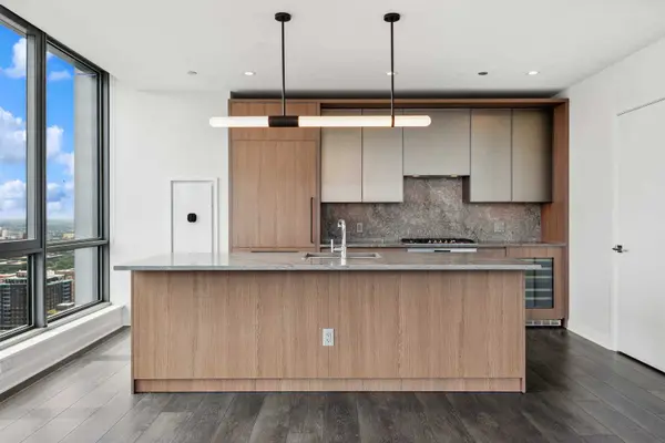 164 N Peoria ST #3605, Chicago, IL 60607