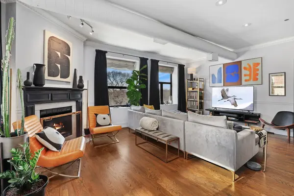 910 S Michigan AVE #304, Chicago, IL 60605