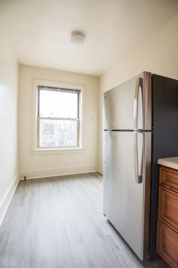 1100 W Roscoe ST #30, Chicago, IL 60657