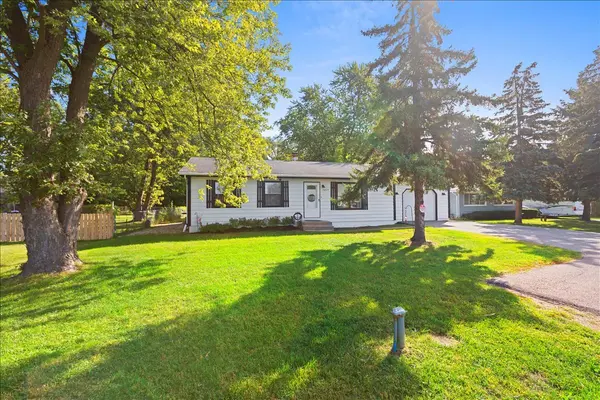36577 N Il Route 83, Lake Villa, IL 60046