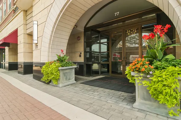 77 S EVERGREEN AVE #401, Arlington Heights, IL 60005