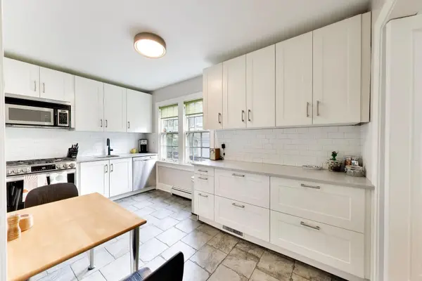 3115 Park PL, Evanston, IL 60201