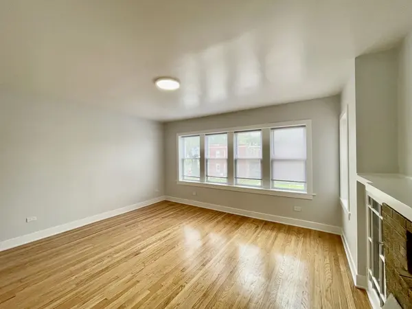 4853 W Augusta BLVD #2, Chicago, IL 60651