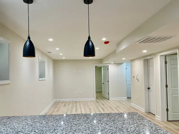 4845 N Kostner AVE #B, Chicago, IL 60630