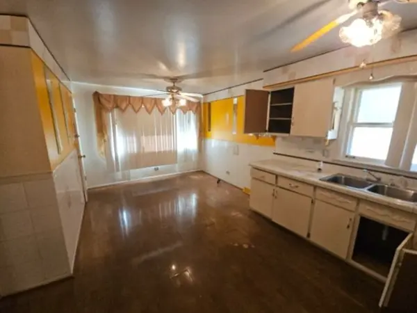 499 Oglesby AVE, Calumet City, IL 60409