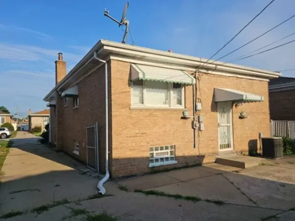 499 Oglesby AVE, Calumet City, IL 60409