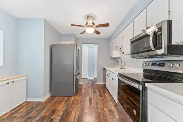 1505 E Central RD #402-A, Arlington Heights, IL 60005