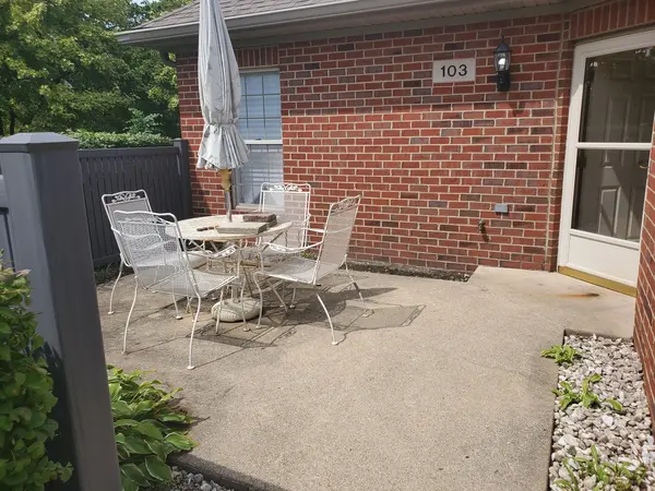 103 162 AVE #3C, South Holland, IL 60473