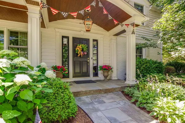 1035 Forest Hill RD, Lake Forest, IL 60045