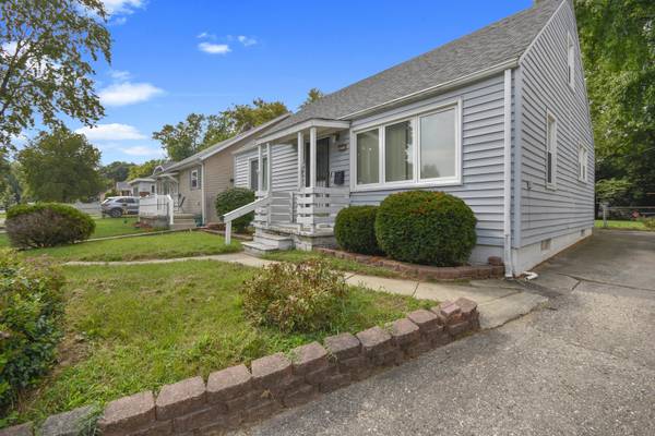 1016 W King ST, Decatur, IL 62522