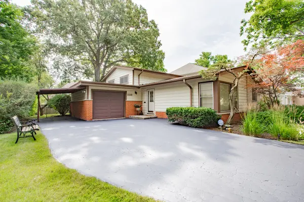 1133 KENTON RD, Deerfield, IL 60015