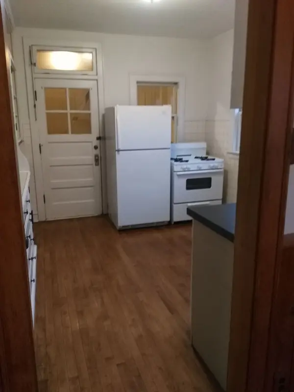 3643 Clinton AVE, Berwyn, IL 60402