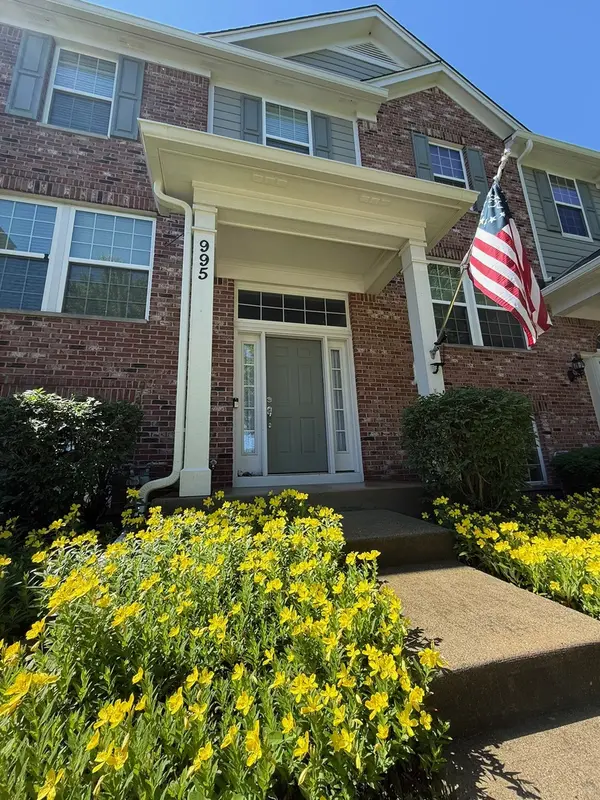 995 Reserve DR, Elgin, IL 60124