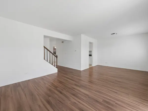 1631 Bow TRL, Wheeling, IL 60090