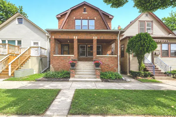 1002 Circle AVE, Forest Park, IL 60130