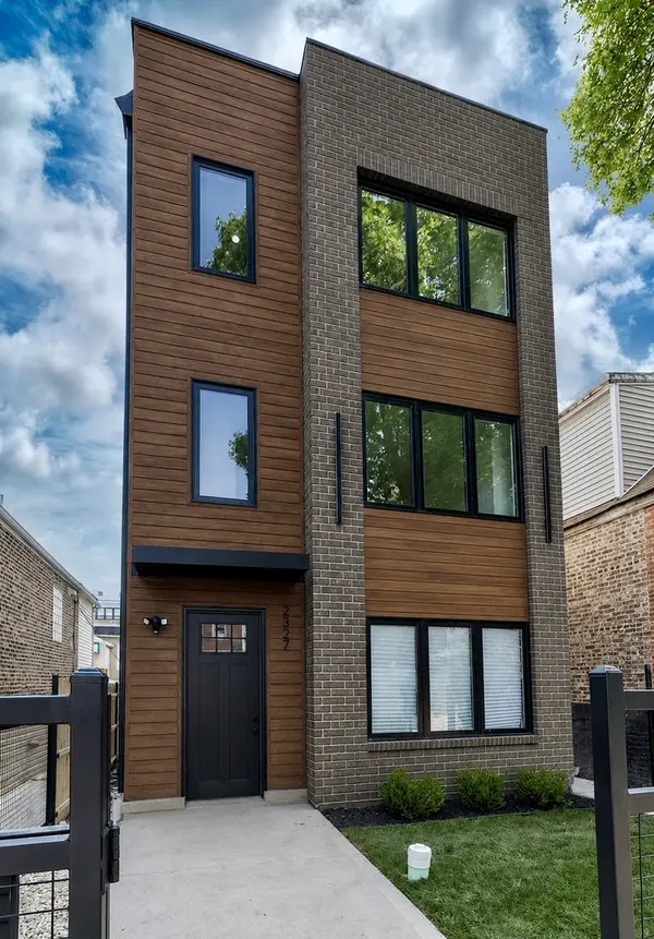 3125 W Polk ST, Chicago, IL 60612