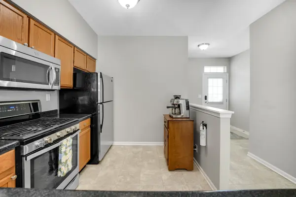 1419 Walnut Hill AVE, St. Charles, IL 60174