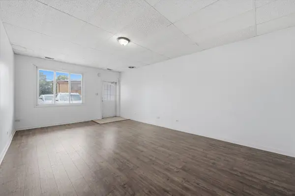 3926 W Columbus AVE #3926, Chicago, IL 60652