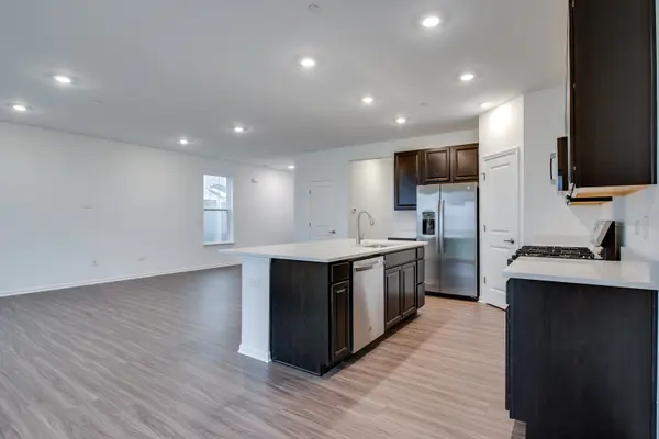 235 Cooney WAY, Oswego, IL 60543