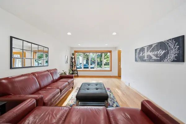 11001 S Albany AVE, Chicago, IL 60655