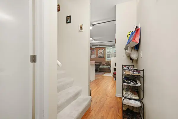 1834 Ridge AVE #102, Evanston, IL 60201