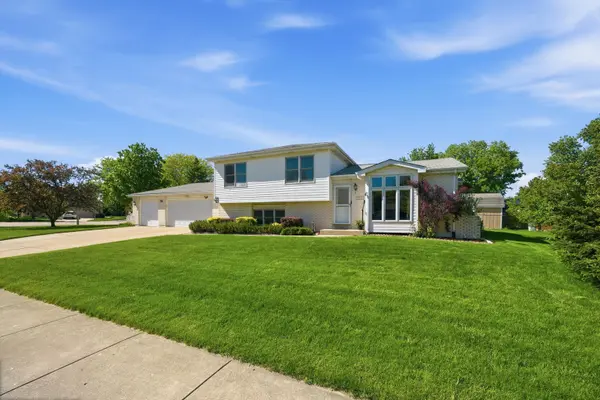 752 Rosanne ST, Lockport, IL 60441