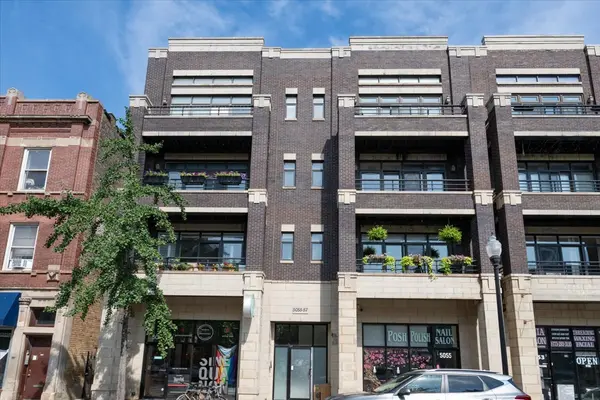 5055 N Clark ST #2S, Chicago, IL 60640