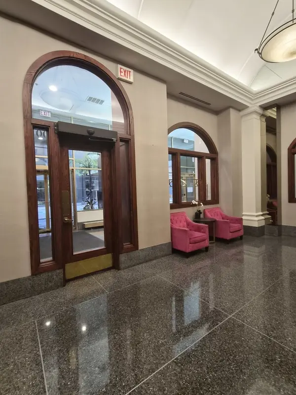 200 N Dearborn ST #1107, Chicago, IL 60601