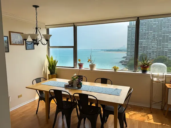6301 N Sheridan RD #9V, Chicago, IL 60660