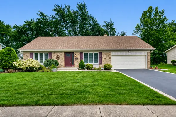 3455 Treaty LN, Hoffman Estates, IL 60192