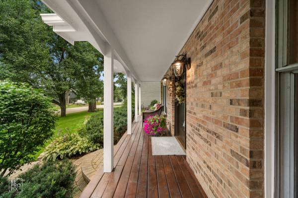 3109 Judy LN, Mchenry, IL 60050