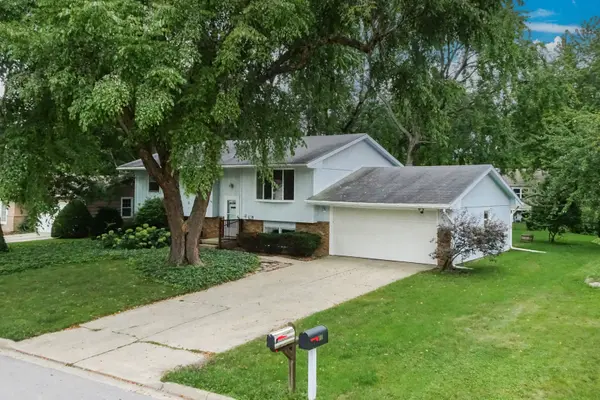 109 S Bone DR, Normal, IL 61761