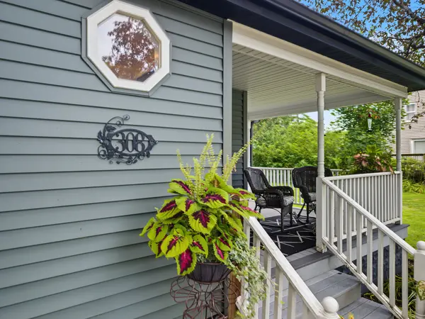 308 W Navaho AVE, Shabbona, IL 60550