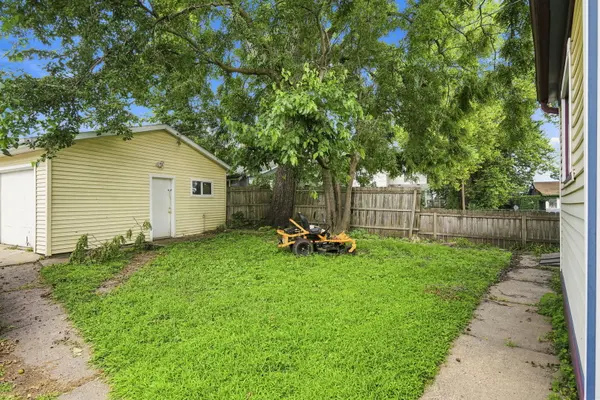2626 Brady ST, Davenport, IA 52803