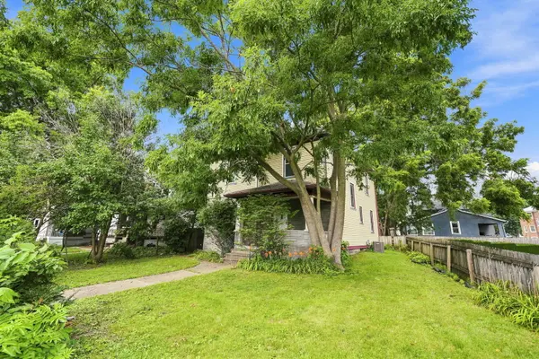 2626 Brady ST, Davenport, IA 52803
