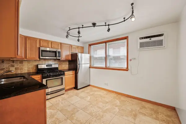 8440 W 95TH ST #1, Hickory Hills, IL 60457