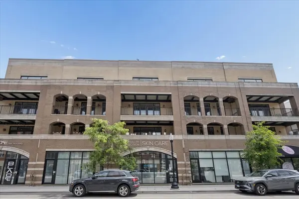 1423 W BELMONT AVE #4, Chicago, IL 60657