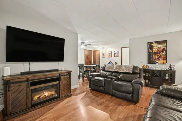 14023 Gail LN #408, Crestwood, IL 60418