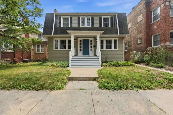 3829 W Addison ST, Chicago, IL 60618