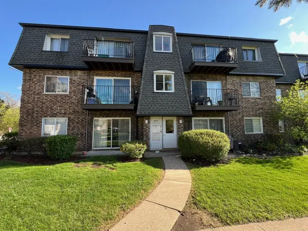 9409 BAY COLONY DR #1E, Des Plaines, IL 60016