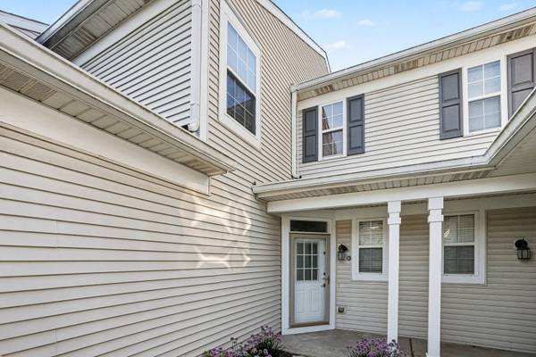 2856 Gypsum CIR #2856, Naperville, IL 60564