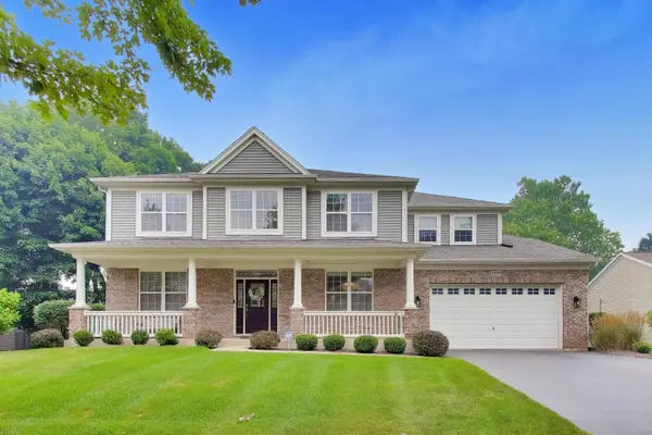 2460 Savanna DR, Wauconda, IL 60084