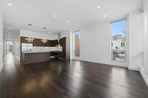 122 S Aberdeen ST #2N, Chicago, IL 60607